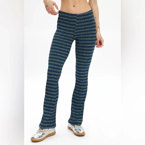 BDG Pria Knit Pull On Flare Pant - Picture 4 of 8